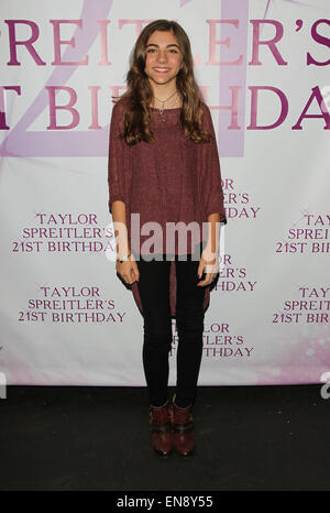 Taylor Spreitler festeggia il suo ventunesimo compleanno con: Guest dove: Studio City, California, Stati Uniti quando: 26 Ott 2014 Foto Stock