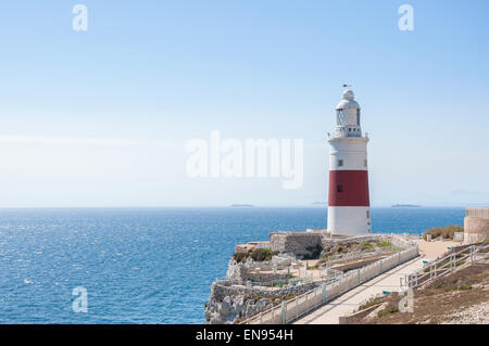 Europa Point Lighthouse su un litorale di Gibilterra Foto Stock