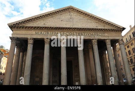 L'Italia. Roma. Pantheon. Tempio romano. Esterno. Foto Stock