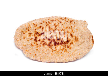 Alcuni tipi di pane pita su sfondo bianco Foto Stock