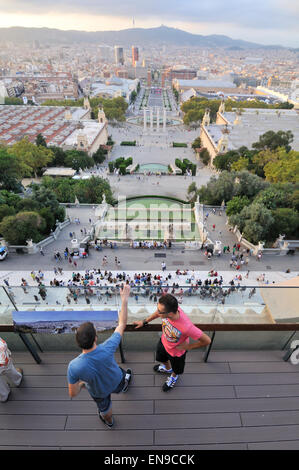 Vista di Barcellona dal Palazzo Nazionale, Palau Nacional, MNAC. Montjuic. Barcellona. La Catalogna. Spagna. Foto Stock