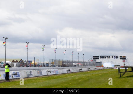 Jet Funny Auto pilot Martin Hill prende il via con il fuoco forza 3 Santa pod Raceway Foto Stock