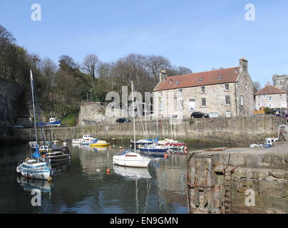 Harbourmaster's house e dysart harbour fife scozia aprile 2015 Foto Stock