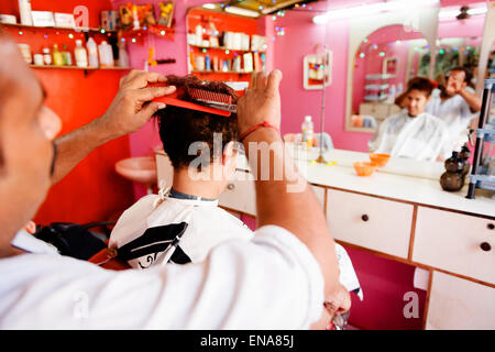 In corrispondenza di un parrucchiere in Vagator, Goa. Foto Stock