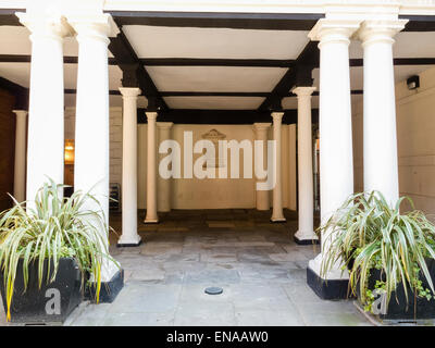 L antica città di Rochester ha molte straordinarie luoghi di interesse come pure una forte associazione con Charles Dickens Foto Stock