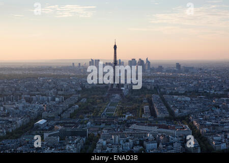 Vista di una Torre Eiffel da alta Foto Stock