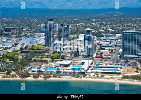 Gold Coast centro acquatico (GCAC) Southport Queensland Australia vista aerea dal Broadwater guardando ad ovest. Foto Stock