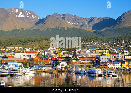 Ushuaia e il porto più meridionale della città sulla terra Tierra del Fuego Argentina Foto Stock