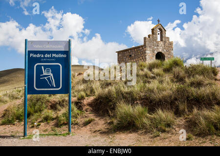 Chiesa a Piedra del Molino. Cuesta del Obisco. Salta, Argentina. Foto Stock