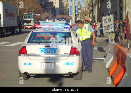 La Metropolitan Police cruiser in una strada di Washington DC Foto Stock