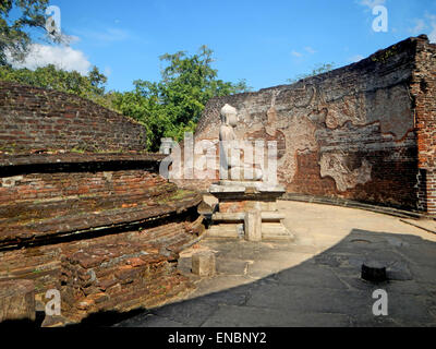 Vatadage (Circolare reliquia casa), Polonnaruwa quadrangolo, Sito Patrimonio Mondiale dell'UNESCO, Sri Lanka,Asia Foto Stock