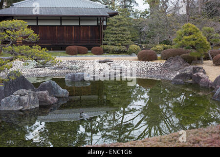 Giardino Ninomaru presso il Castello di Nijo, Kyoto, Giappone. Foto Stock