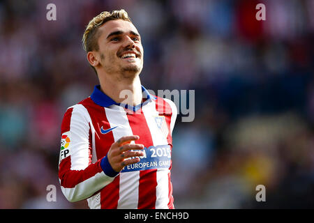 Bilbao, Spagna. 02Maggio, 2015. Antonie Griezmann avanti di Atletico de Madrid . La Liga calcio. Atlético de Madrid versus Athletic Club Bilbao al Vicente Calderon Stadium. Credito: Azione Sport Plus/Alamy Live News Foto Stock