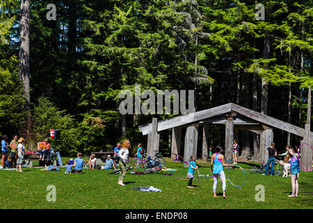 Gruppo picnic e parte in Whistler, British Columbia,
