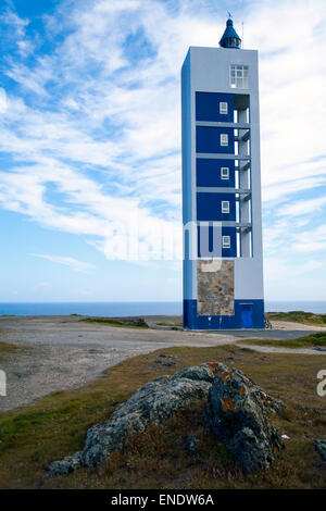 Faro di Punta Frouxeira in Meiras, Galizia, Spagna. Foto Stock