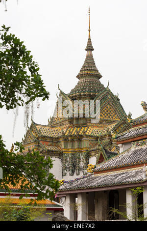 Dettagli architettonici, Wat Pho tempio buddista, Bangkok, Thailandia, Asia Foto Stock