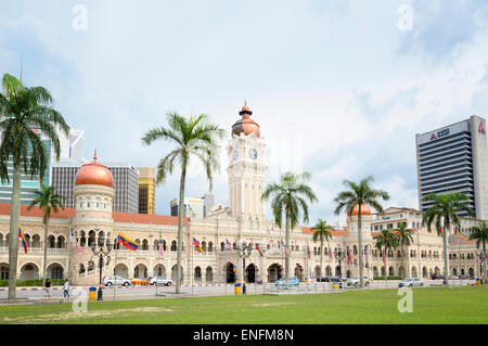 Il famoso Palazzo Sultano Abdul Samad nel centro di Kuala Lumpur, Malesia, risalente all'epoca coloniale Foto Stock