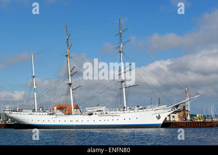 Formazione nave a vela Gorch Fock I, Stralsund, Meclemburgo-Pomerania, Germania Foto Stock