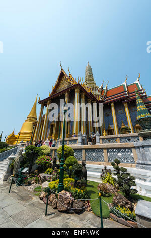 Phra Si Rattana Chedi, Wat Phra Kaeo tempio, Royal Palace, Prasart Phra Thepbidorn, Pantheon reale, Bangkok, Tailandia Centrale Foto Stock