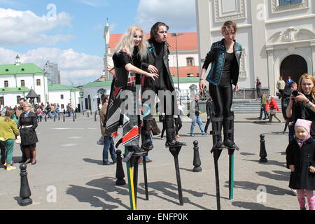 Prestazioni su ||| Minsk Forum dei teatri di strada, può, Minsk, 2015 Foto Stock