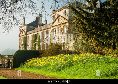 Bowood House nel Wiltshire in primavera. Foto Stock