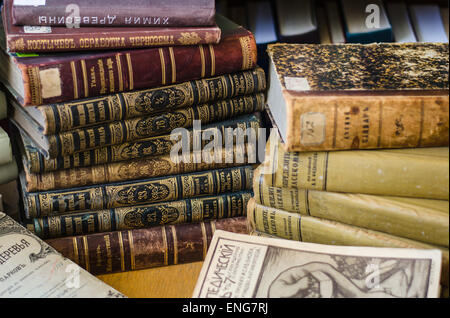 Vecchi libri antichi nella vecchia lingua prussiana Foto Stock