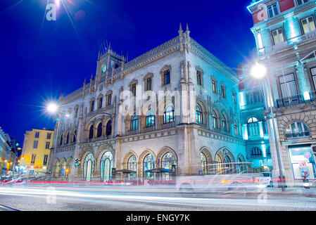 La stazione Rossio a Lisbona di notte Foto Stock