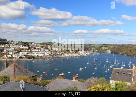 Affacciato su Fowey da Polruan in Cornovaglia, Inghilterra. Foto Stock