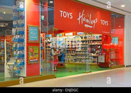 Hamleys negozio di giocattoli nel Intu indoor Lakeside Shopping Mall a Lakeside Shopping Centre West Thurrock Essex England Regno Unito Foto Stock