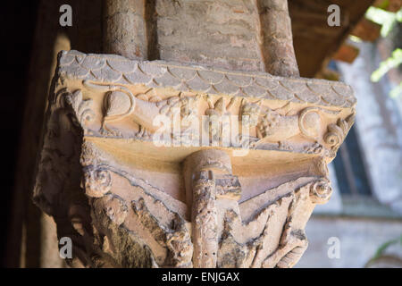 Splendide decorazioni sul portico dell'Abbazia di Saint-Pierre a Moissac Foto Stock