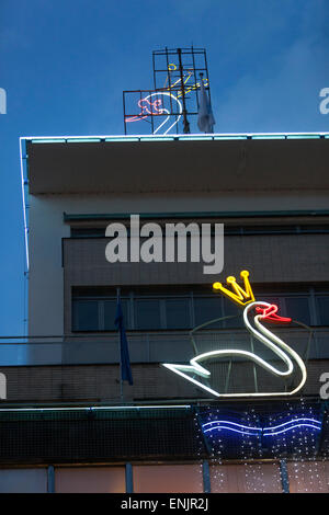 Bila Labut (White Swan) shopping centre, Praga, Repubblica Ceca, Europa Foto Stock