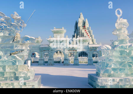 Spettacolari sculture di ghiaccio a Harbin Ice e Snow Festival di Harbin, Provincia di Heilongjiang, Cina e Asia Foto Stock