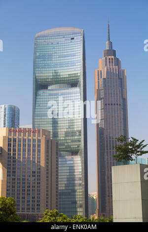 Pearl River Tower in Zhujiang New Town, Tian He, Guangzhou, Guangdong, Cina e Asia Foto Stock