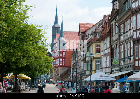 Marktstraße mit Rathaus, Duderstadt, Niedersachsen, Deutschland | Market street con guidhall, Duderstadt, Bassa Sassonia, Germa Foto Stock
