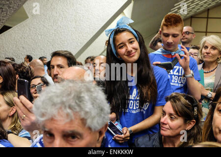 Sala Nervi, Città del Vaticano. Il 7 maggio, 2015. Il football club SS Lazio in udienza dal Papa Francesco. Credito: Davvero Facile Star/Alamy Live News Foto Stock