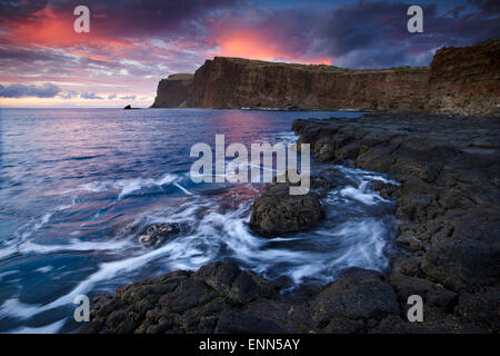 Pali Kaholo da Kaunolu, Lana'i, Hawai'i Foto Stock