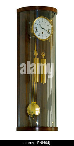 Orologio da parete con pendolo e pesi. Foto Stock