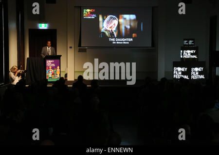 Sydney Film Festival direttore Moodley Nashen parlando in occasione del lancio della 62a Sydney Film Festival. Foto Stock