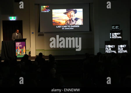 Sydney Film Festival direttore Moodley Nashen parlando in occasione del lancio della 62a Sydney Film Festival. Foto Stock