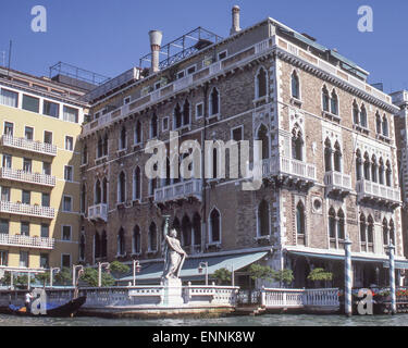 Venezia, Provincia di Venezia, Italia. 2 Sep, 1985. Il Bauer Grunwald hotel di lusso sul Canal Grande. Venezia, un sito Patrimonio Mondiale dell'UNESCO, è una delle più popolari destinazioni turistiche internazionali © Arnold Drapkin/ZUMA filo/Alamy Live News Foto Stock