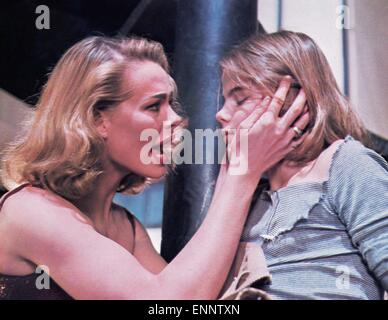 Il rossetto, USA 1976, aka: Eine Frau sieht rot, Regie: Lamont Johnson, Darsteller: Margaux Hemingway, Muriel Hemingway Foto Stock