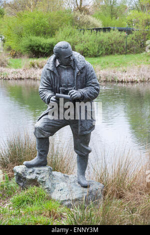 Sir Peter Scott scultura alla London Wetland Centre Foto Stock