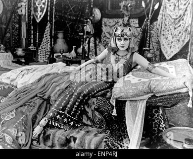 Cleopatra, USA 1917, Regie: J. Gordon Edwards, Darsteller: Theda Bara Foto Stock