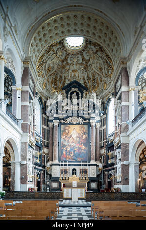 Belgio, Anversa, interno del San Carolus Borromeus chiesa Foto Stock