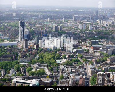 Vista di strati SE1 su Southwark e Borough verso Elephant and Castle dal Shard, London Bridge, Londra, Regno Unito. Foto Stock