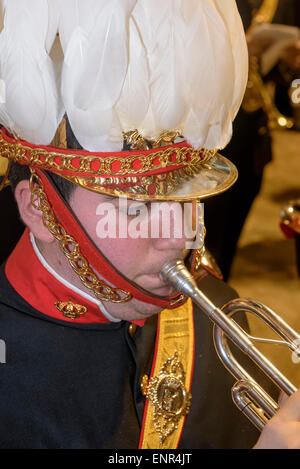 Musicista alla processione del Venerdì santo di Semana Santa (Pasqua) in Lorca, Provincia Murcia, Spagna Foto Stock