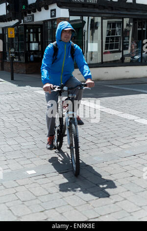 Ciclismo maschile in Salisbury Wiltshire Foto Stock