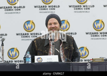 Philadelphia, Pennsylvania, USA. Il 10 maggio, 2015. Attore RYAN HURST, più noto per i suoi ruoli come Gerry Bertier in Disney's ricorda i Titani, e come Opie su FX serie della rete Figli di anarchia durante un pressore al mondo guidata Comic Con convenzione. Credito: Ricky Fitchett/ZUMA filo/Alamy Live News Foto Stock