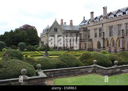 La Newstead Abbey spagnolo giardini e aranciera Foto Stock