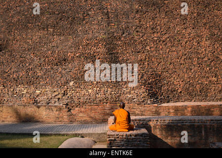 La santa città buddista di Kushinagar, in India del nord. Il luogo in cui il Buddha è morto. Foto Stock